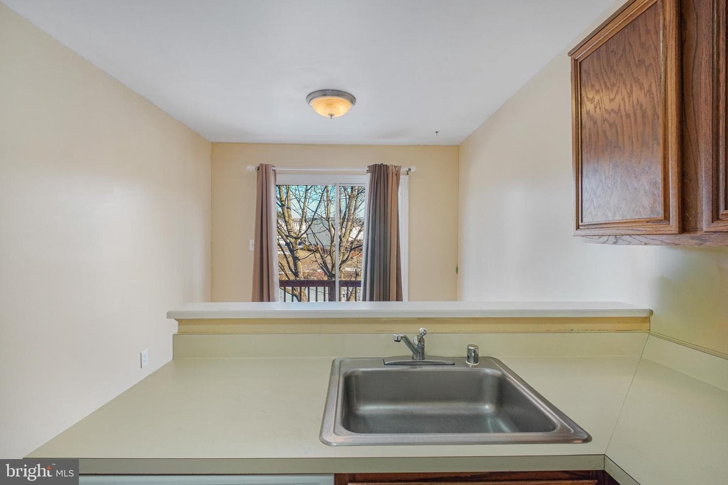 213 Lakeview Court photo 25