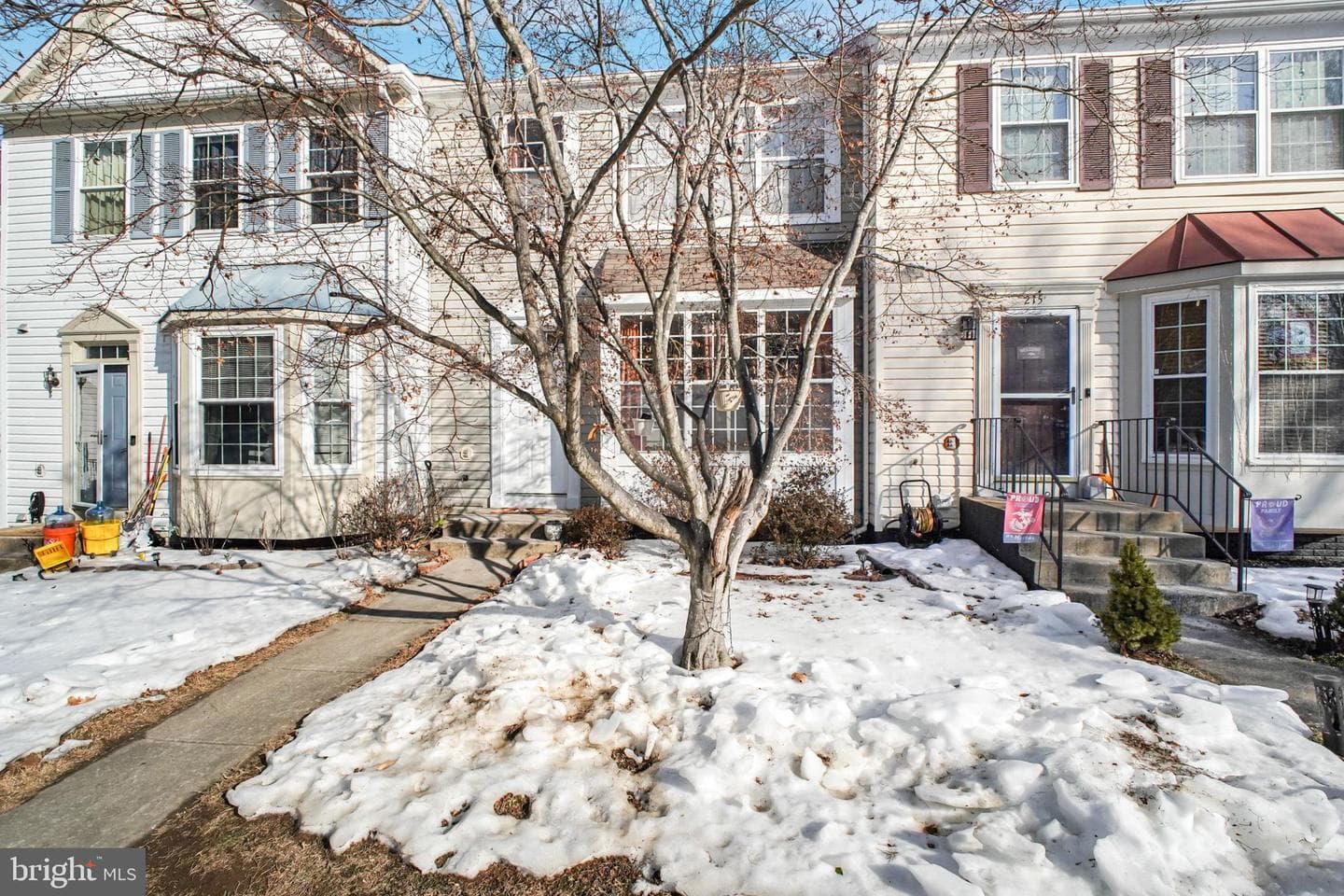 213 Lakeview Court photo 37