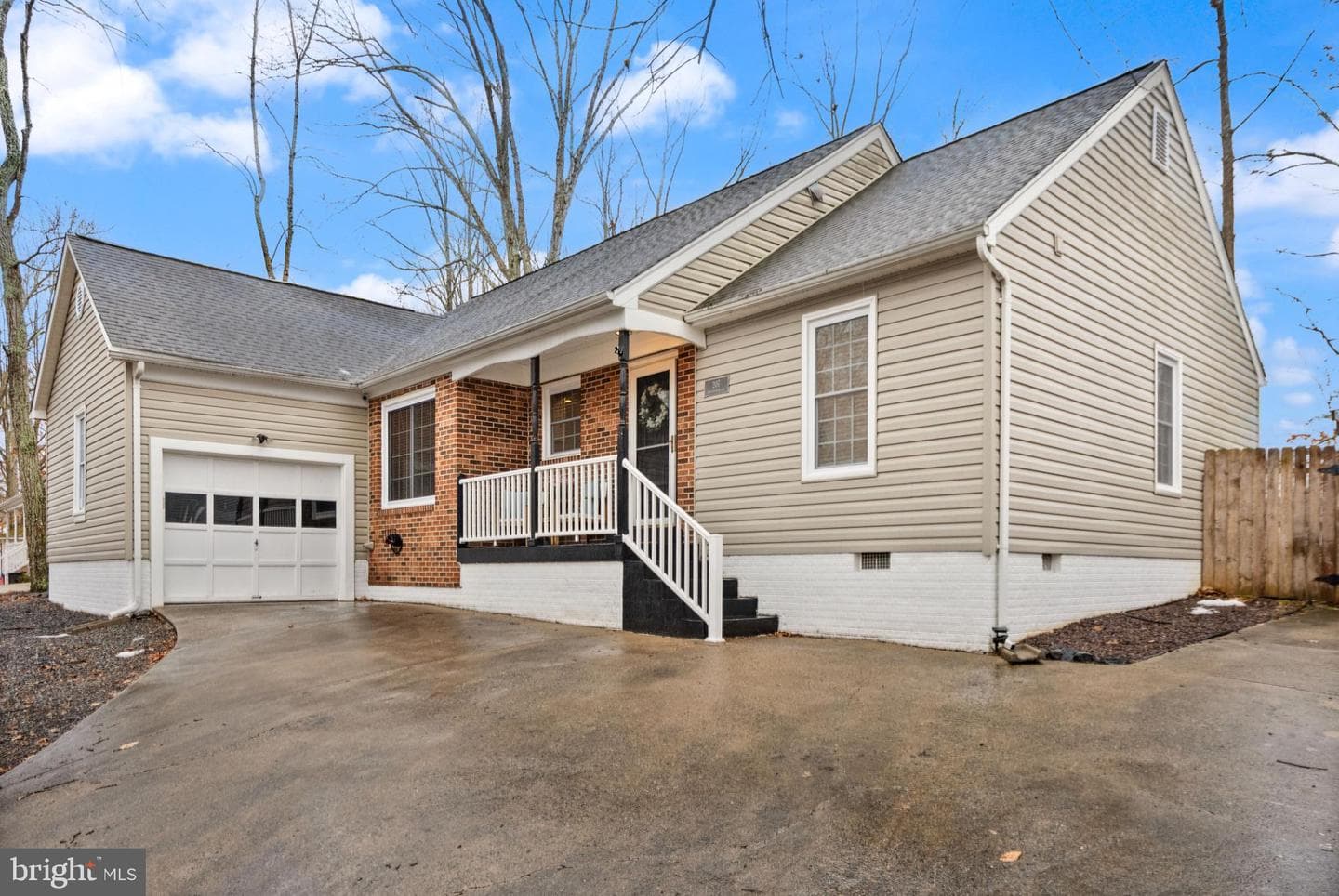 207 Midshipman Circle photo 1