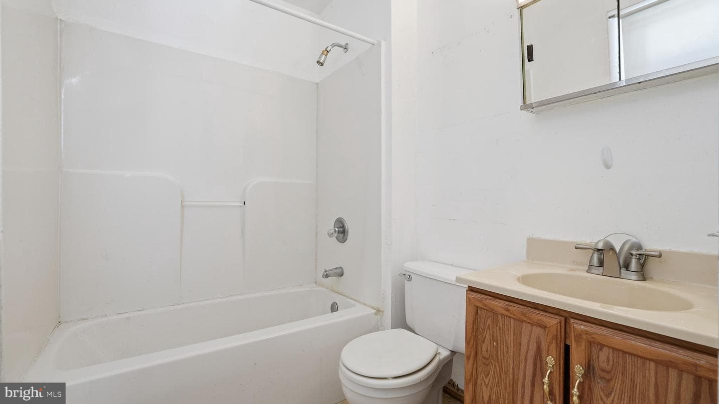 210 Austin Drive photo 15