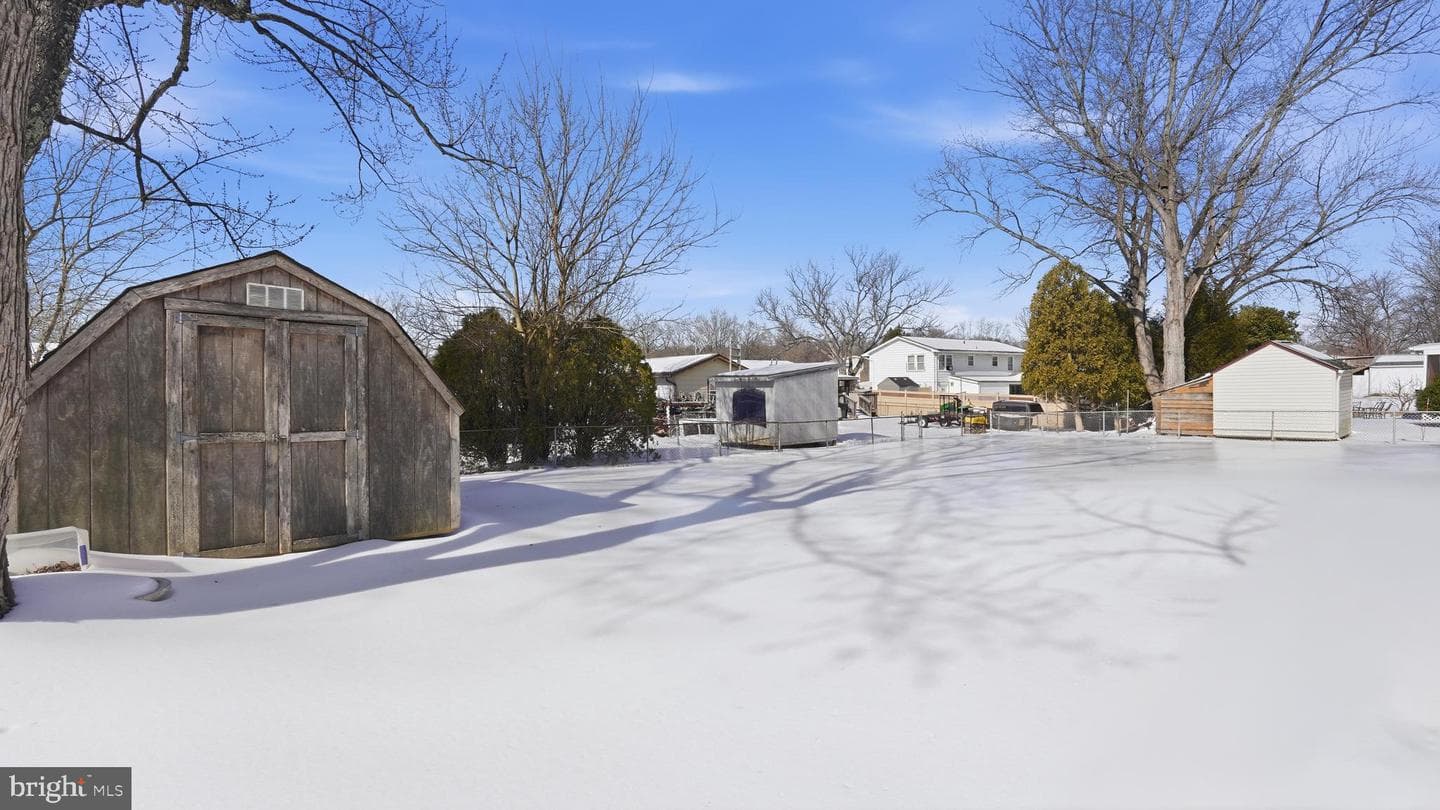210 Austin Drive photo 20