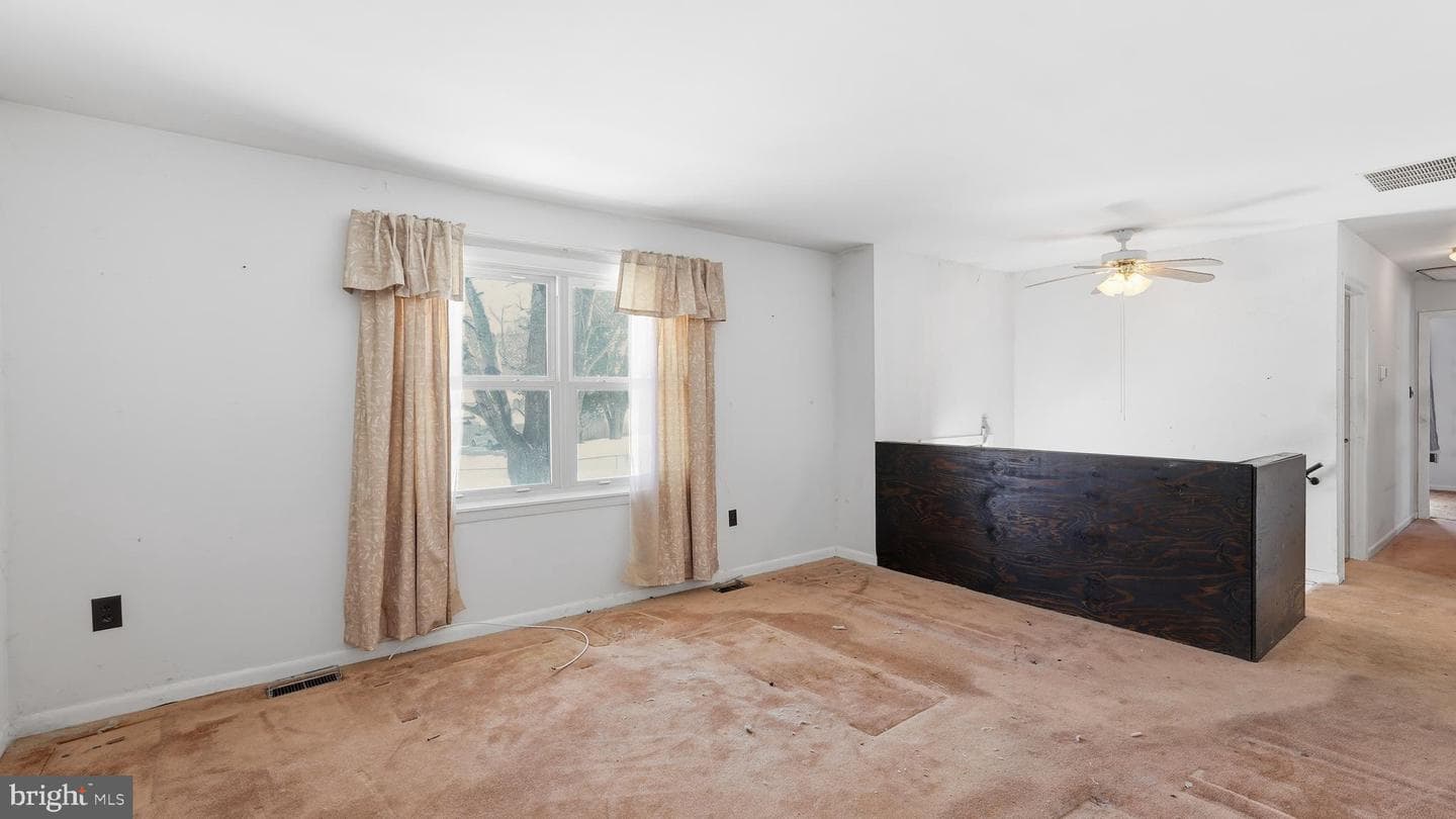 210 Austin Drive photo 8