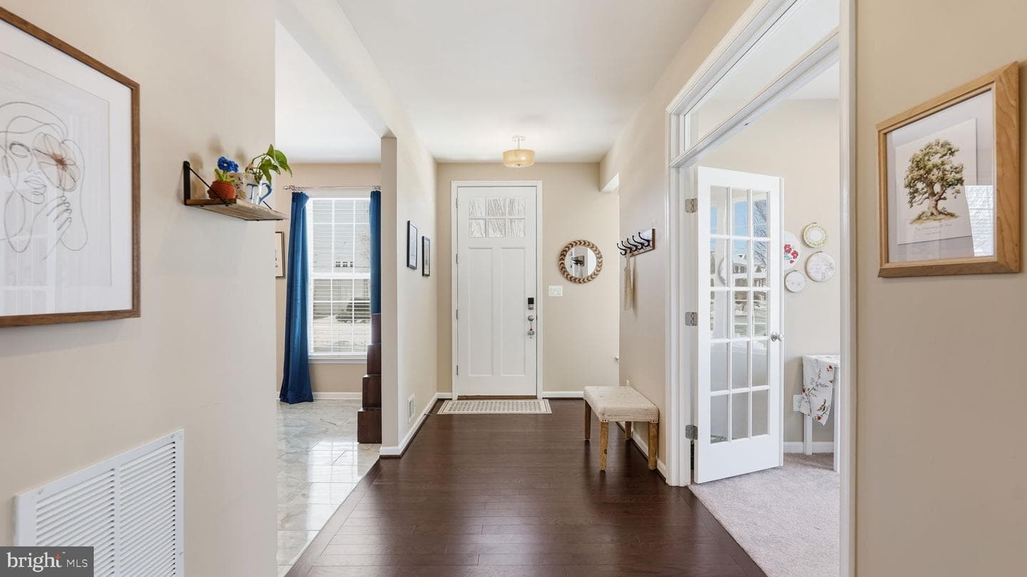 506 Apricot Street photo 4