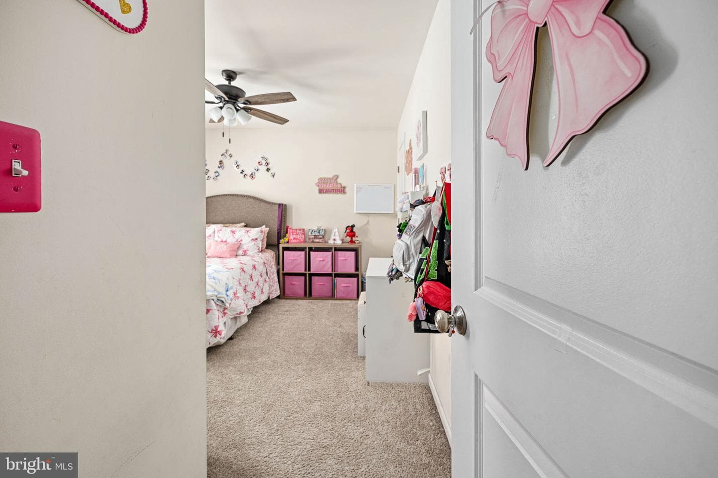 568 Coastal Avenue photo 50