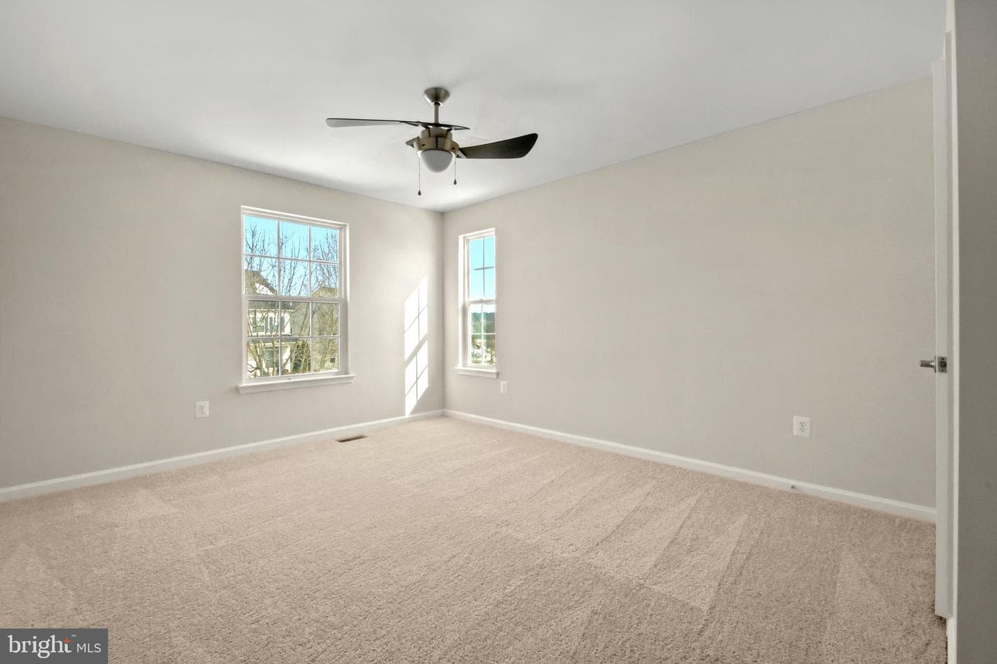20 Manorwood Drive photo 31