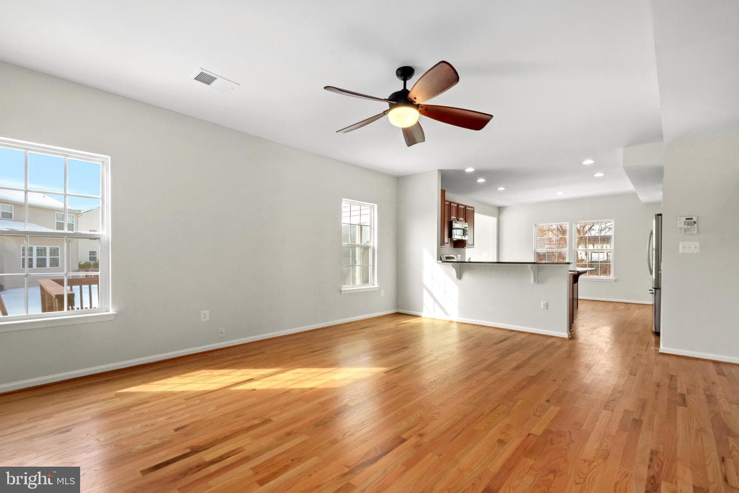 20 Manorwood Drive photo 9