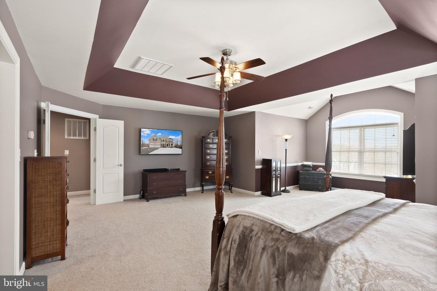 75 Regal Lane photo 37