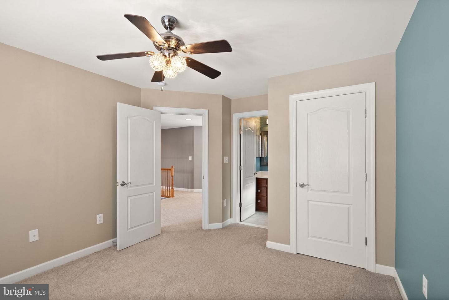 75 Regal Lane photo 47