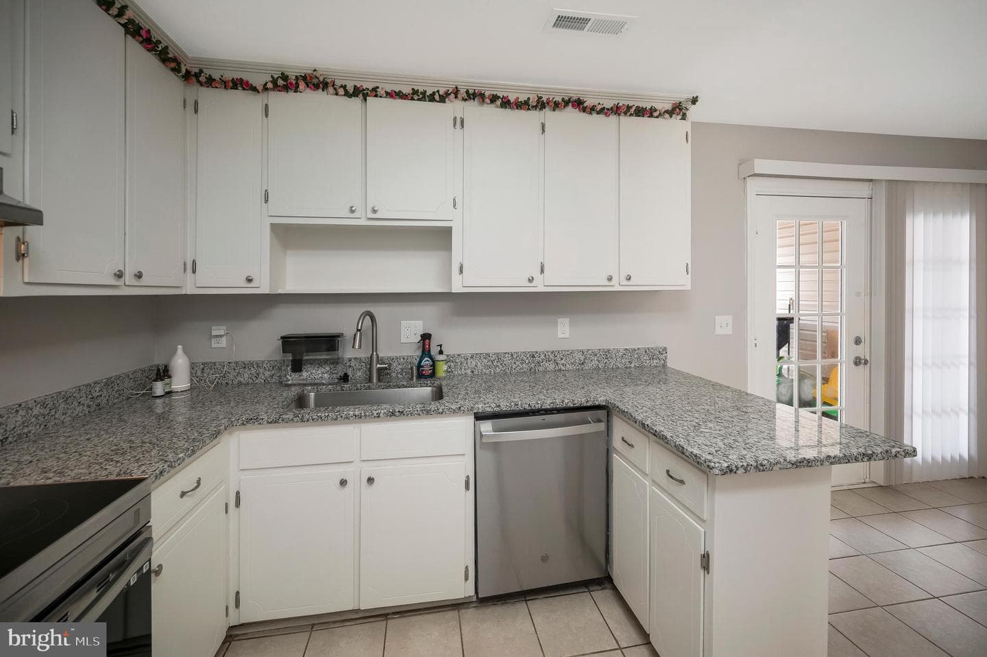 1609 Meadow Drive photo 16