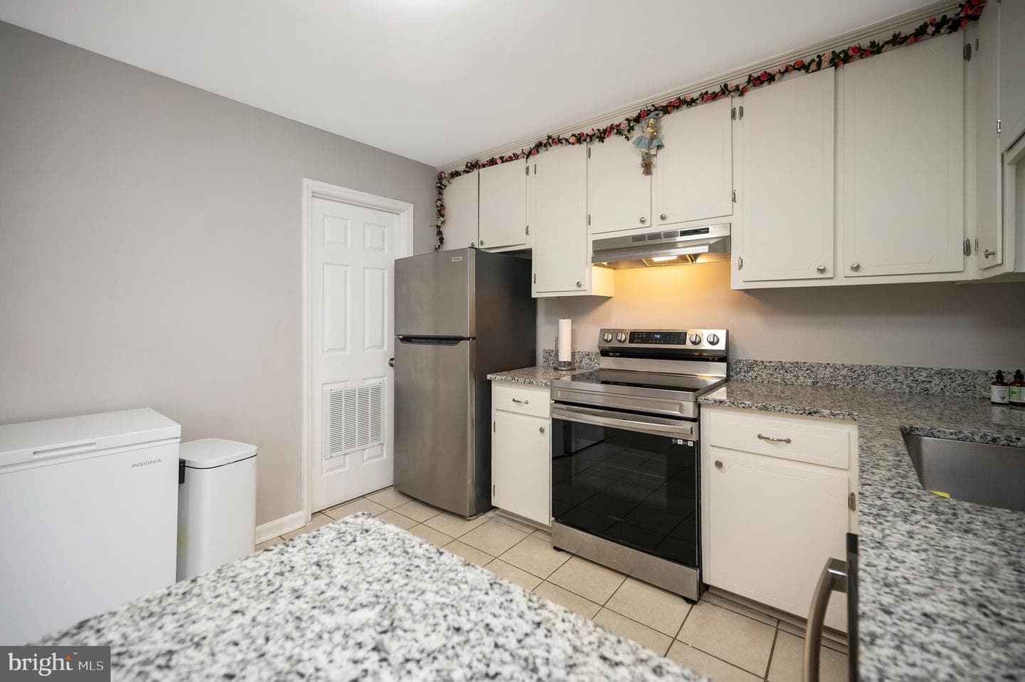 1609 Meadow Drive photo 18