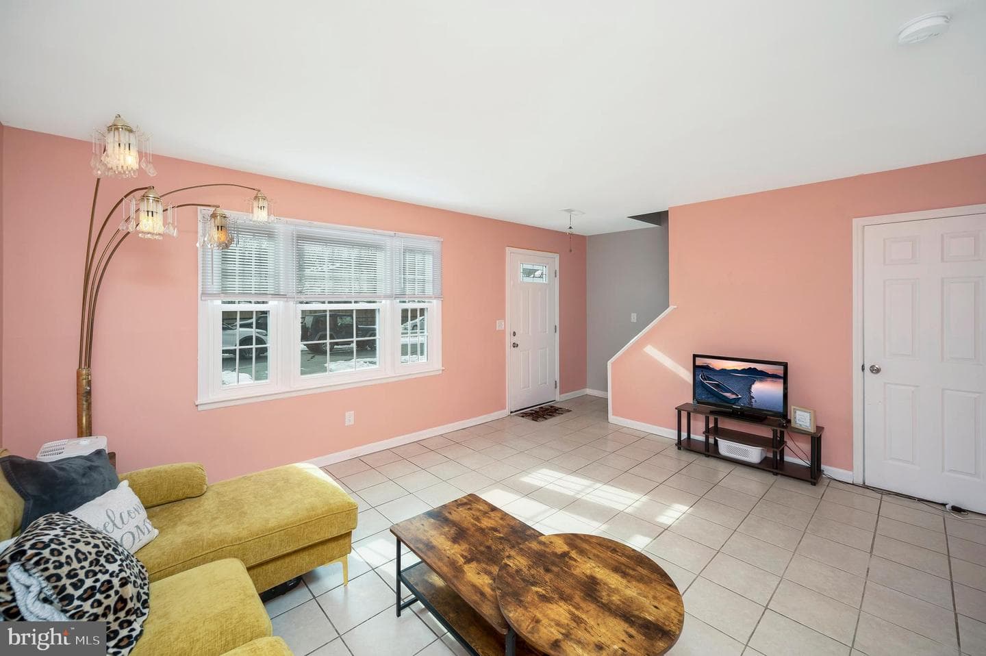 1609 Meadow Drive photo 5