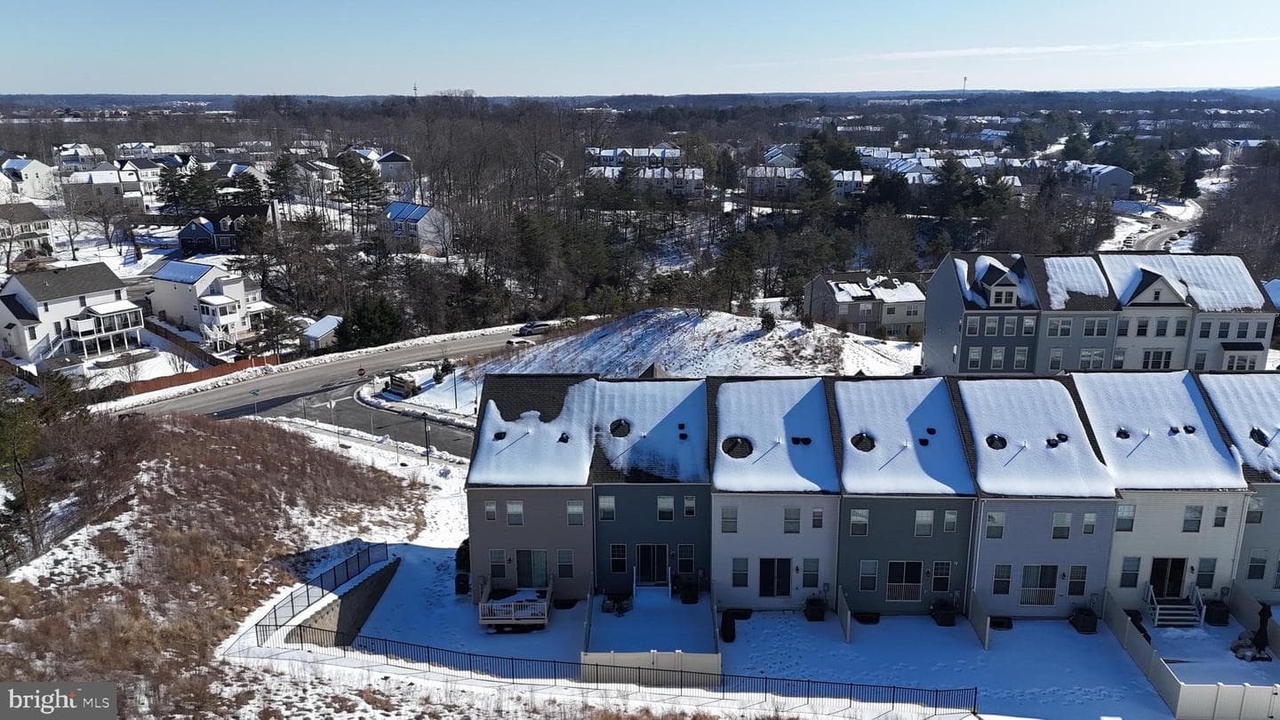 152 Whitson Woods Place photo 34