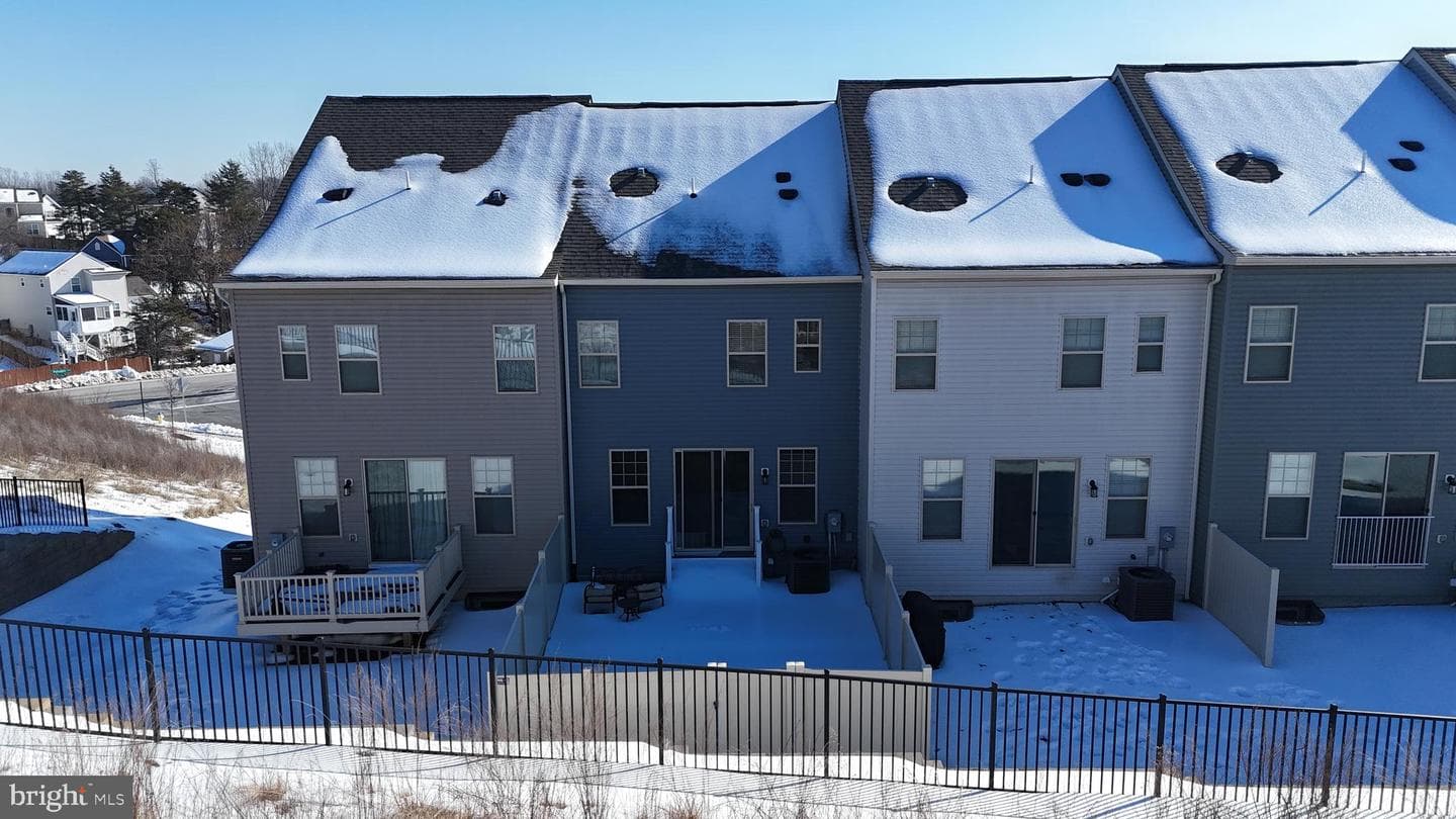 152 Whitson Woods Place photo 36