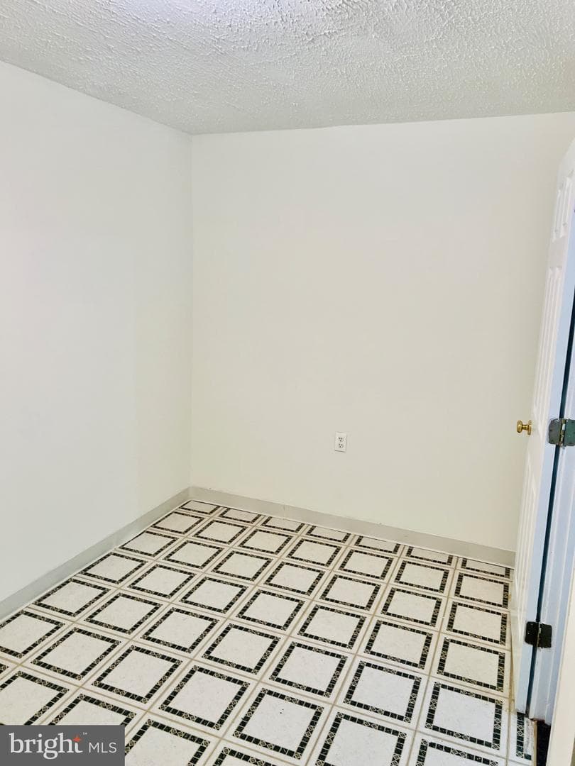13 Joplin Court photo 32