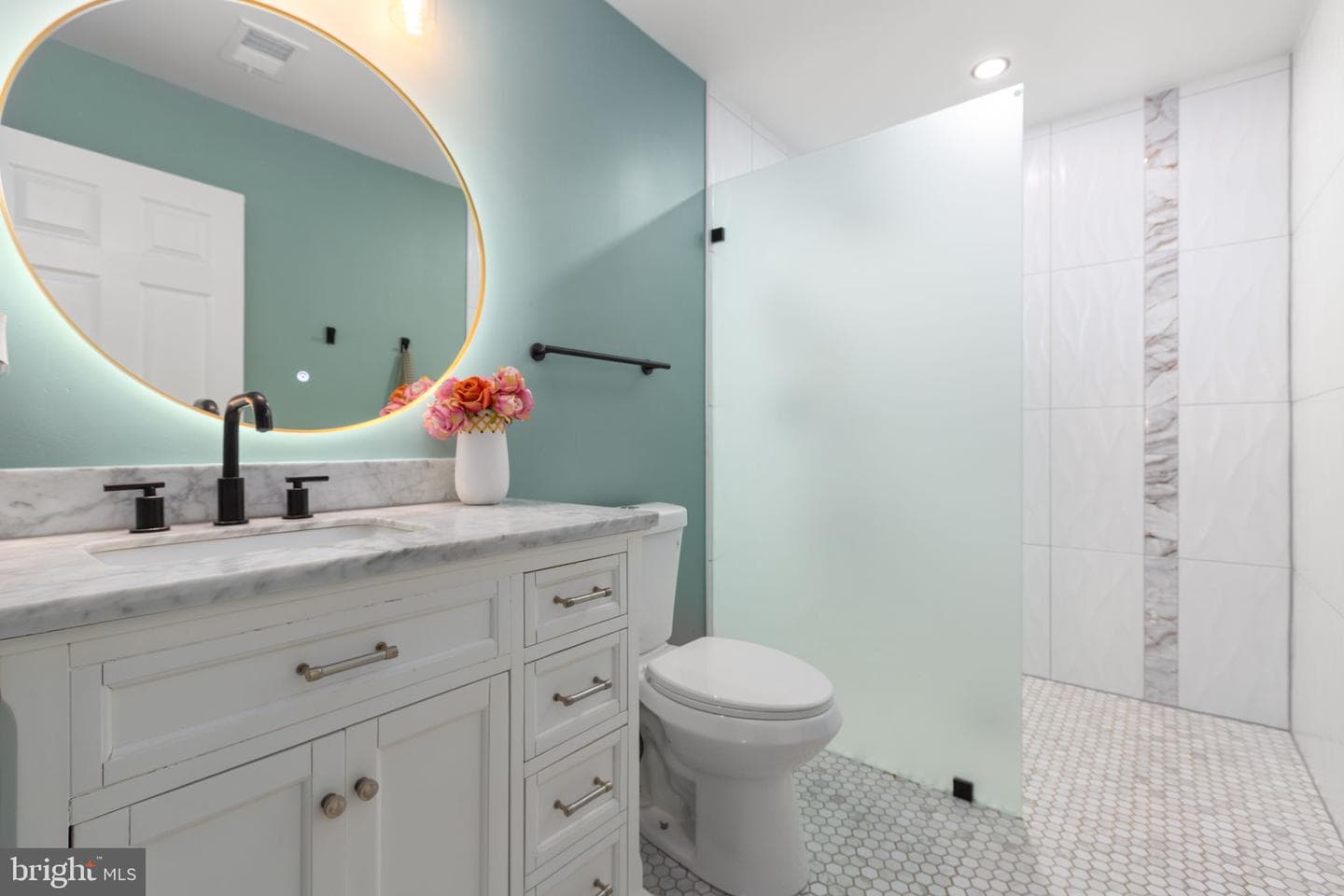 62 Chadwick Drive photo 32