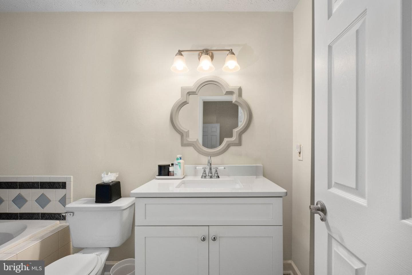 207 Healy Court photo 22