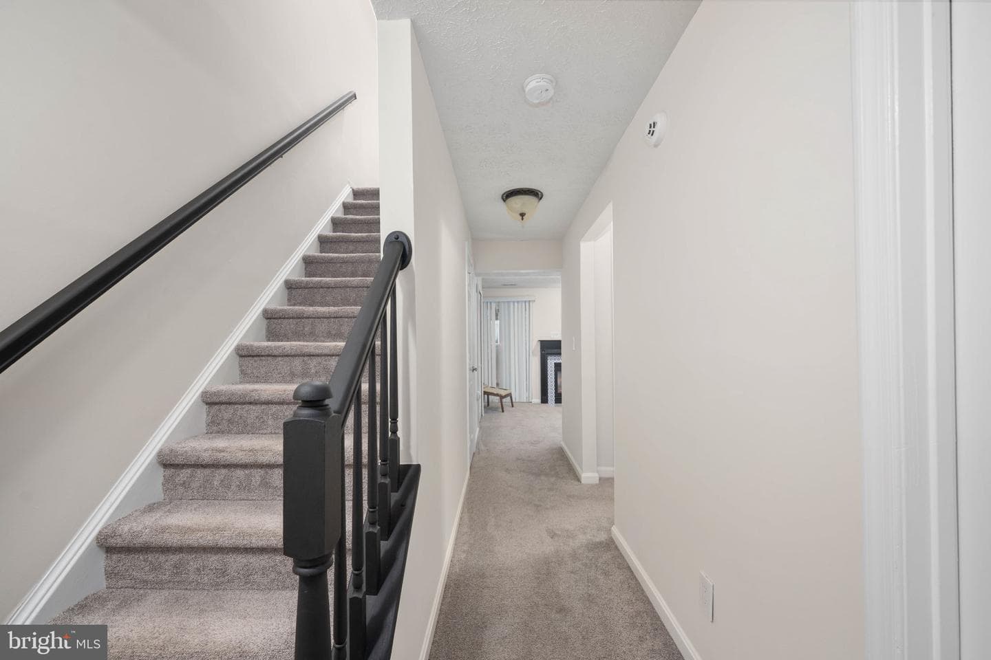 207 Healy Court photo 27
