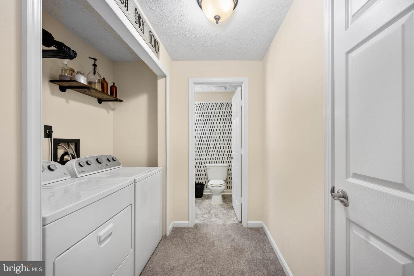 207 Healy Court photo 28
