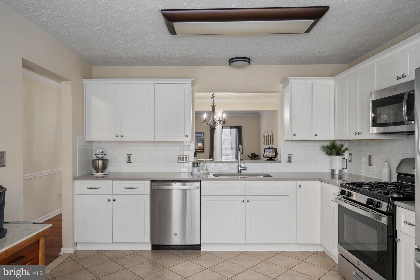 207 Healy Court photo 8