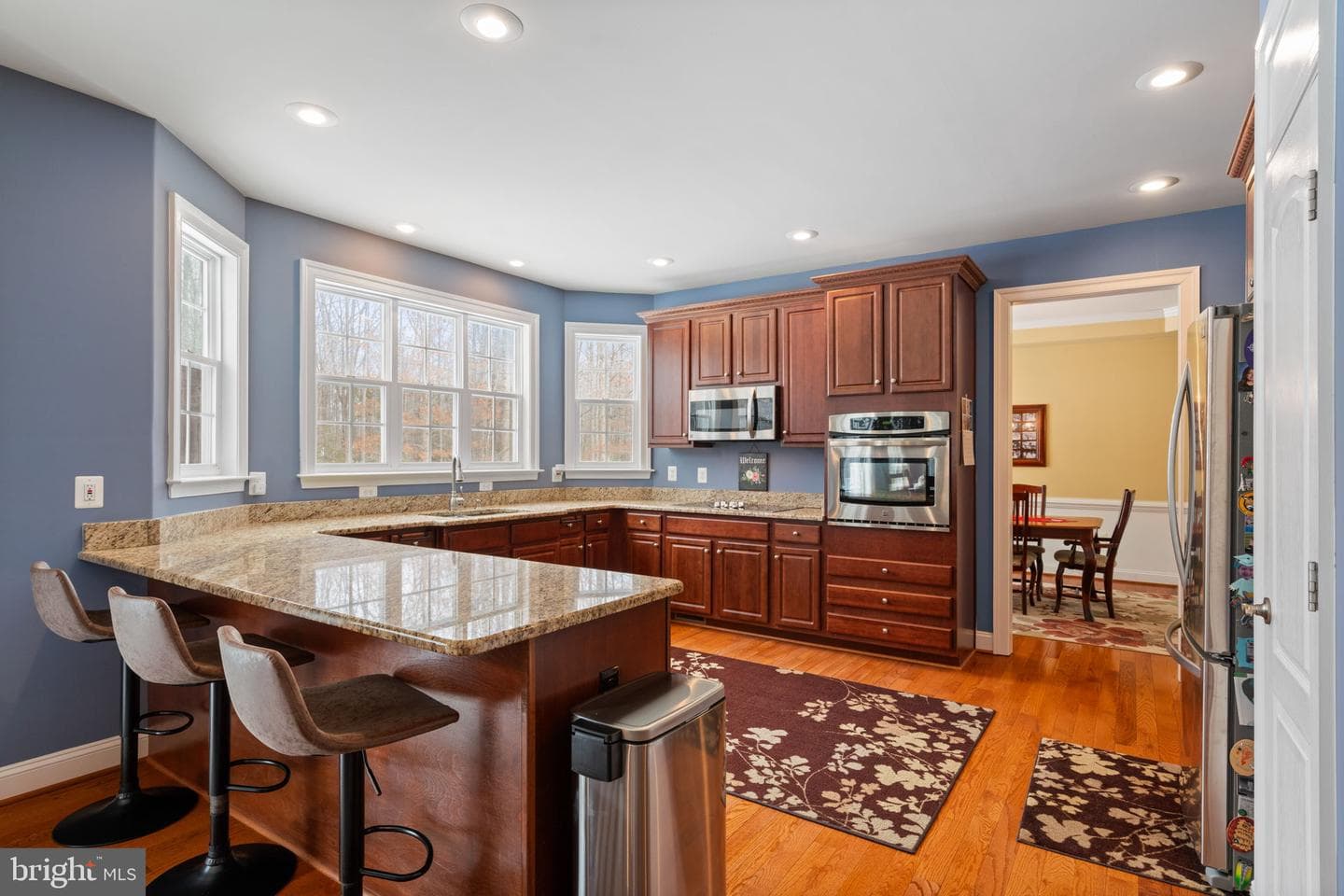 2816 Mountain View Road photo 3