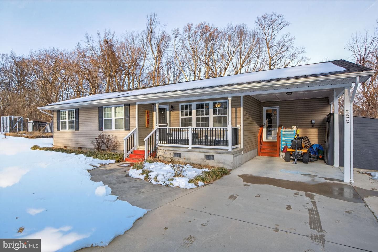 599 Widewater Road photo 2