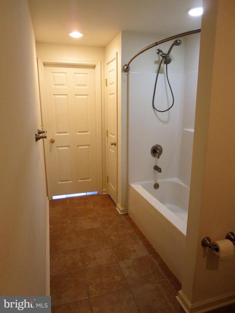 4 Charter Gate Drive photo 21