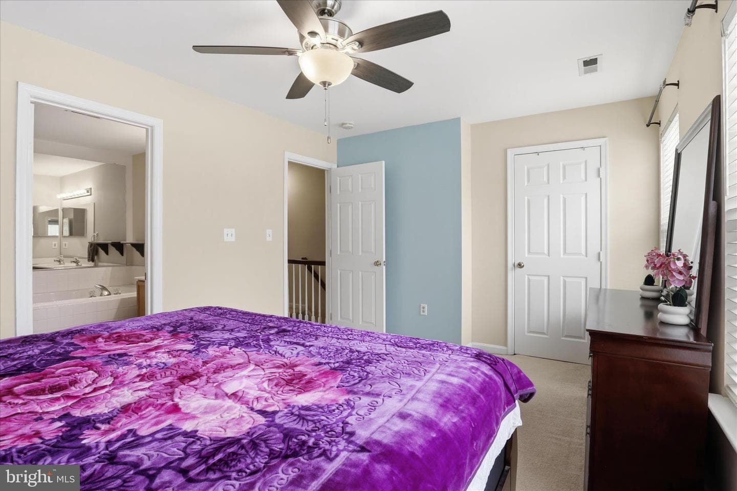 44 Catherine Lane photo 17