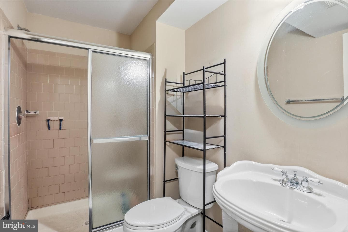 44 Catherine Lane photo 31