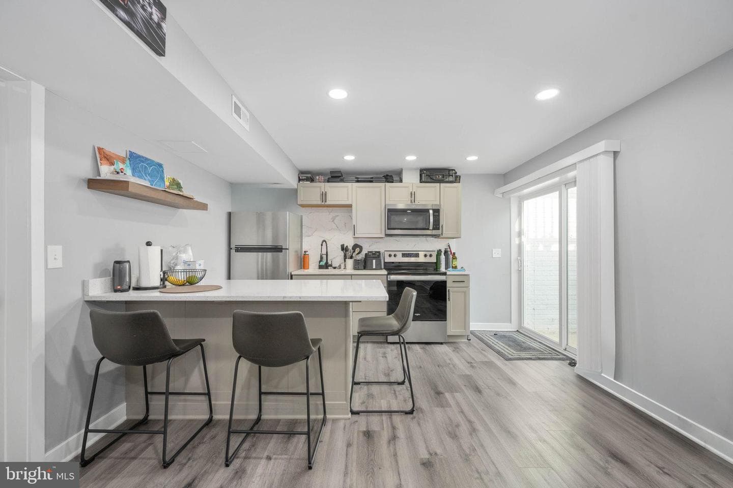 14 Carol Street photo 44