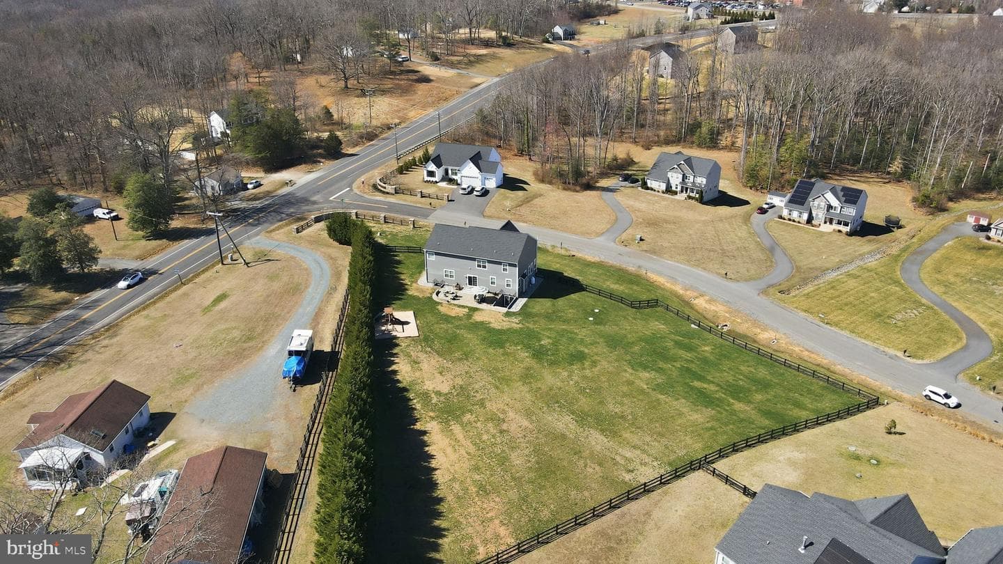 108 Brooke Point Court photo 49