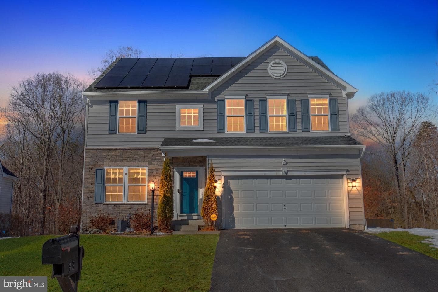38 Taylors Hill Way