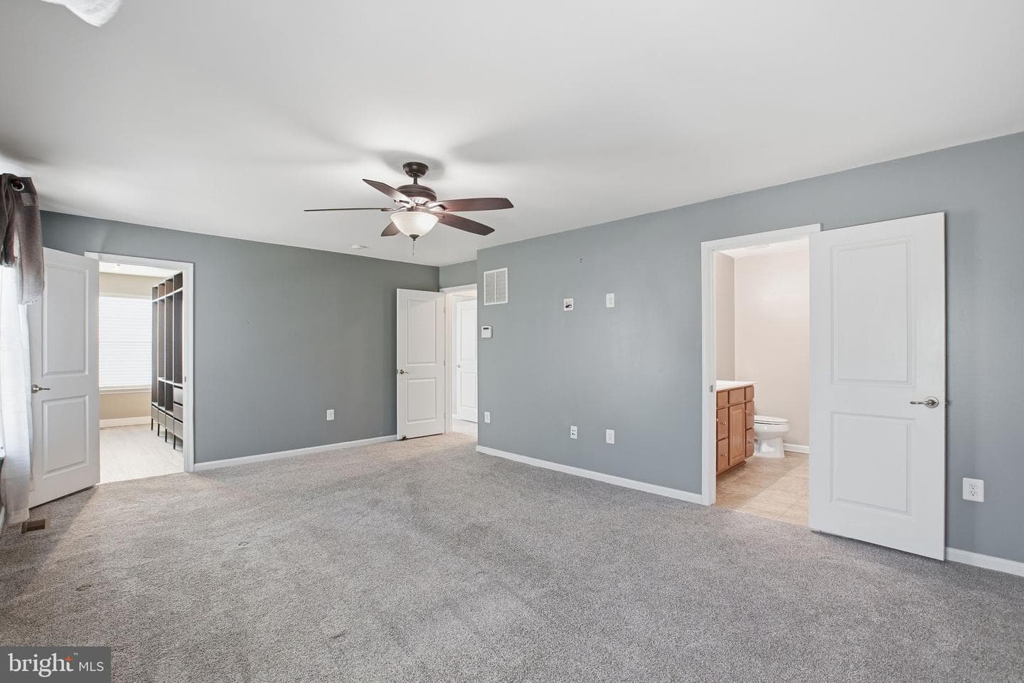 38 Taylors Hill Way photo 11
