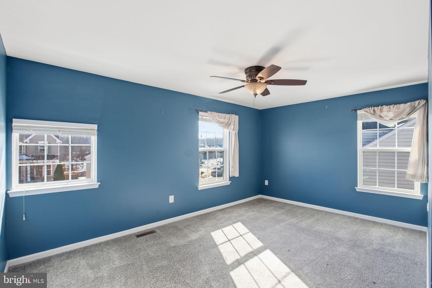 38 Taylors Hill Way photo 18