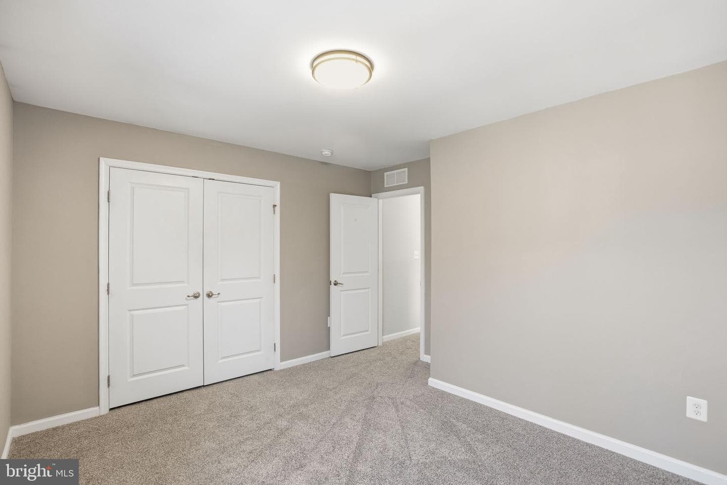 38 Taylors Hill Way photo 21