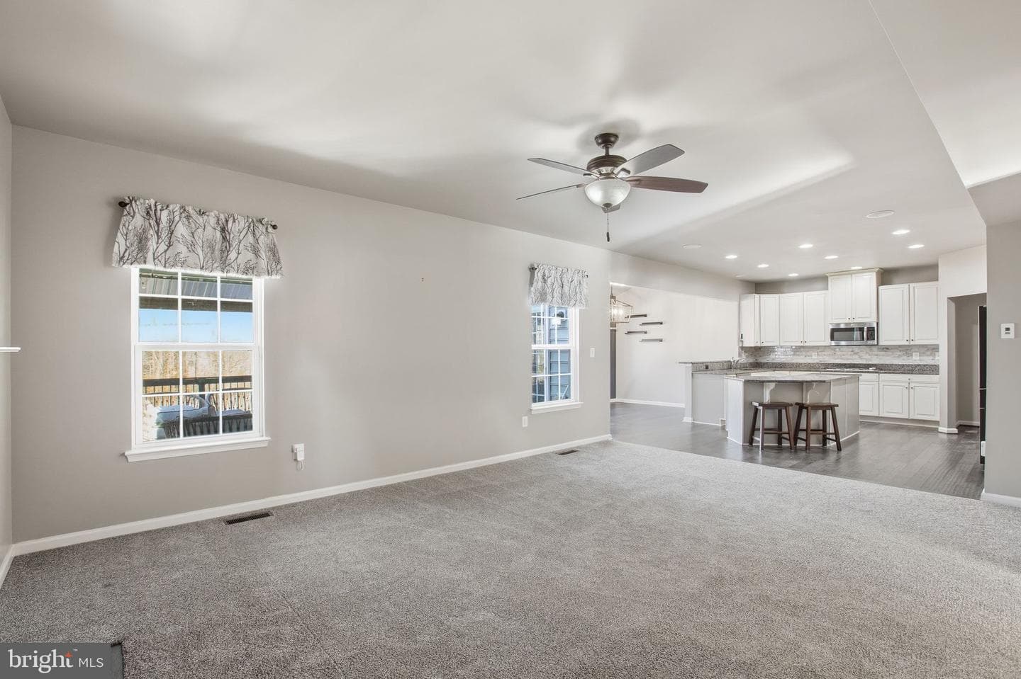 38 Taylors Hill Way photo 4
