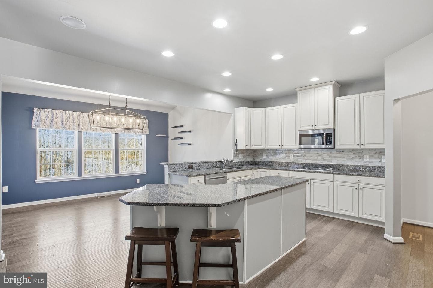 38 Taylors Hill Way photo 8