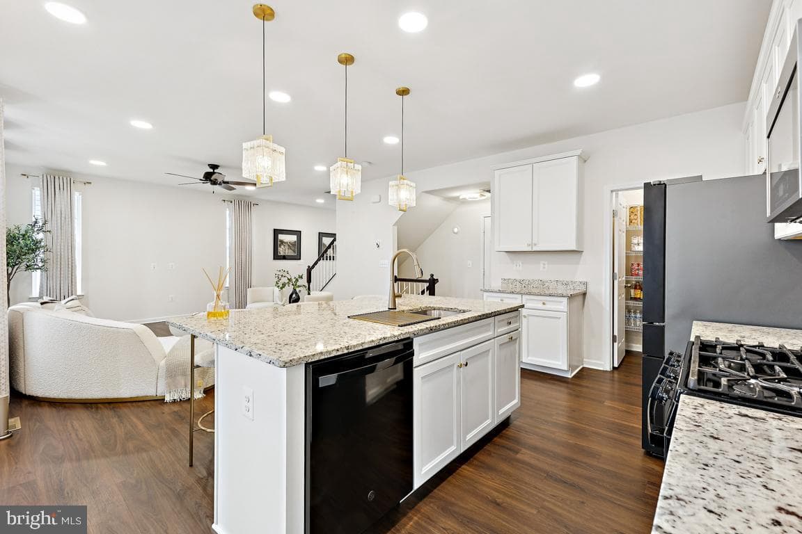 1034 Aspen Road photo 8