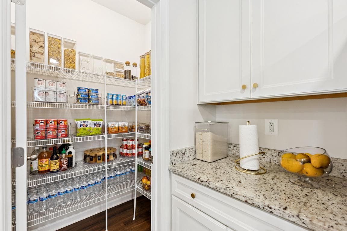 1034 Aspen Road photo 9