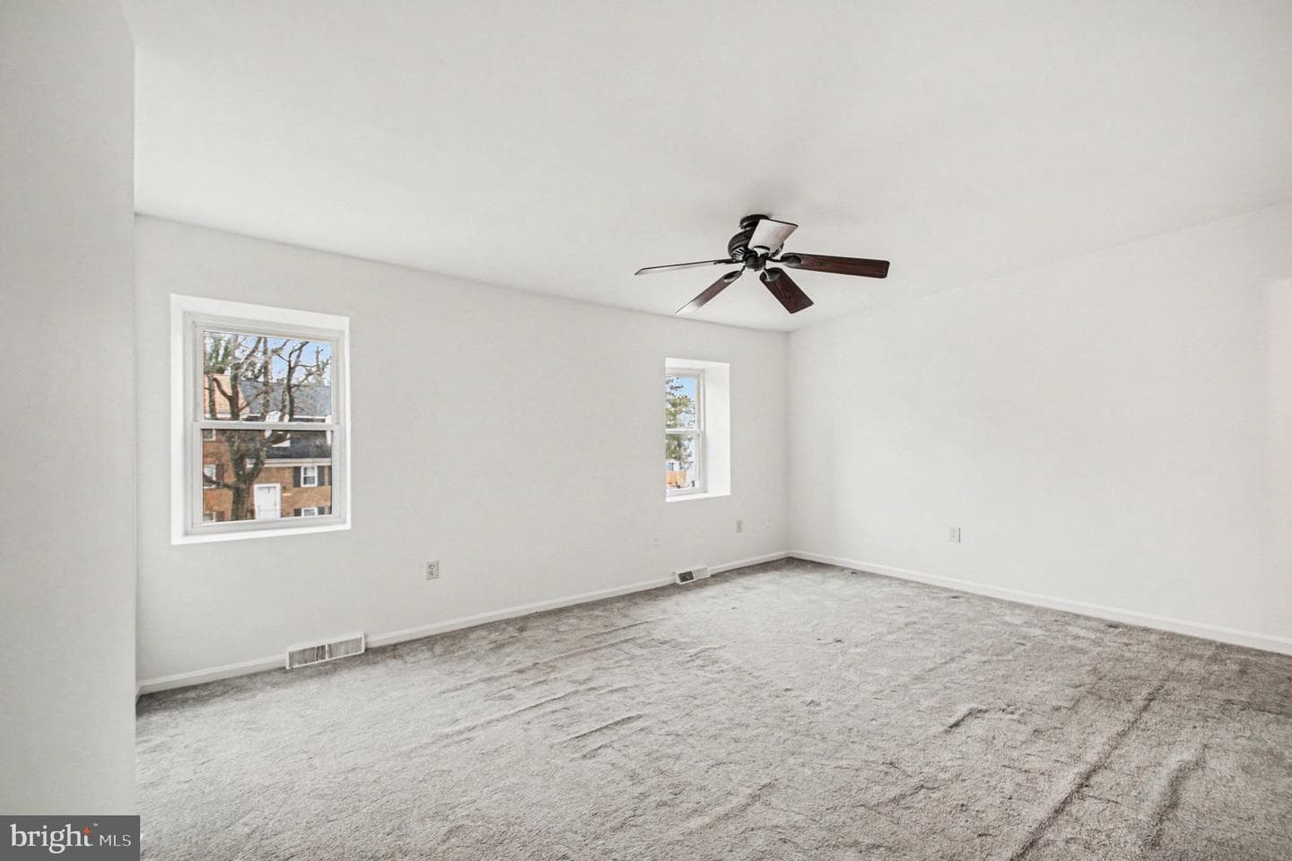 1106 Thomas Jefferson Place photo 14