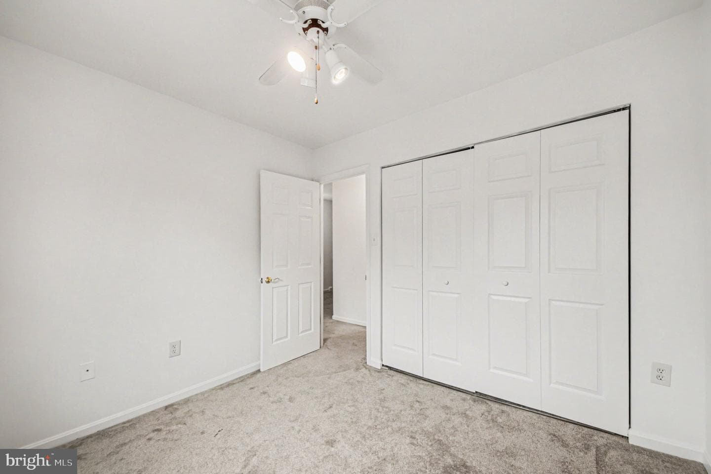 1106 Thomas Jefferson Place photo 20