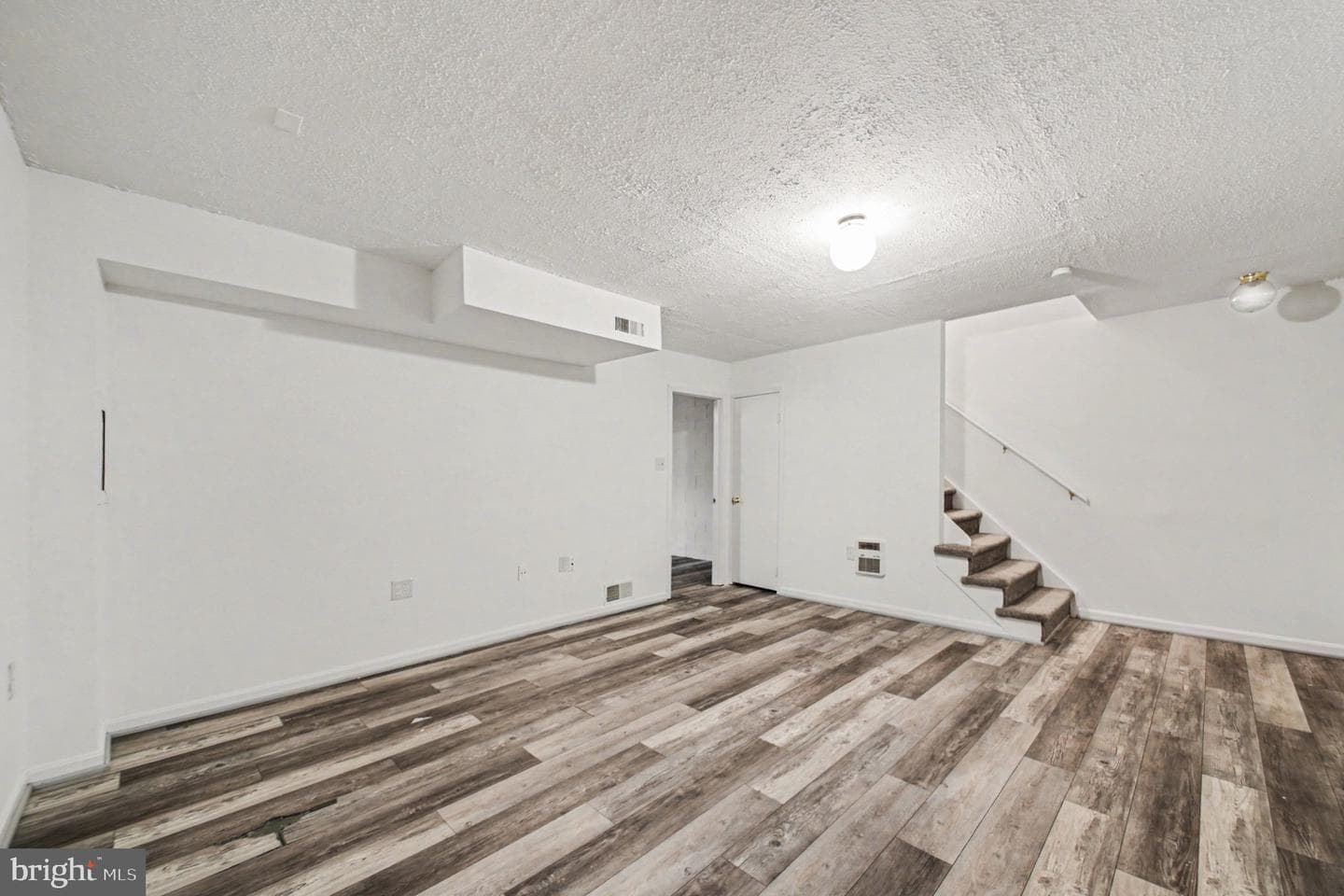 1106 Thomas Jefferson Place photo 22