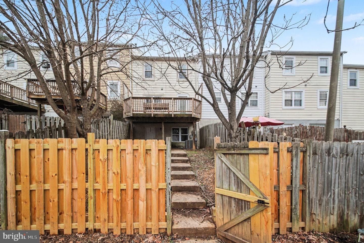 1106 Thomas Jefferson Place photo 27