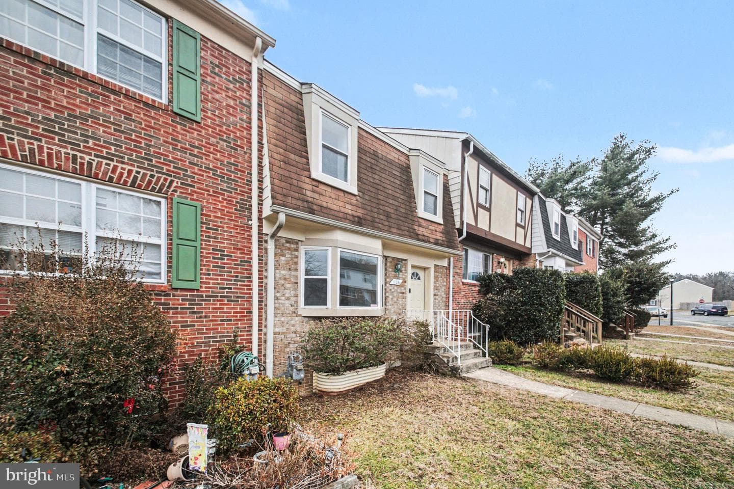 1106 Thomas Jefferson Place photo 3
