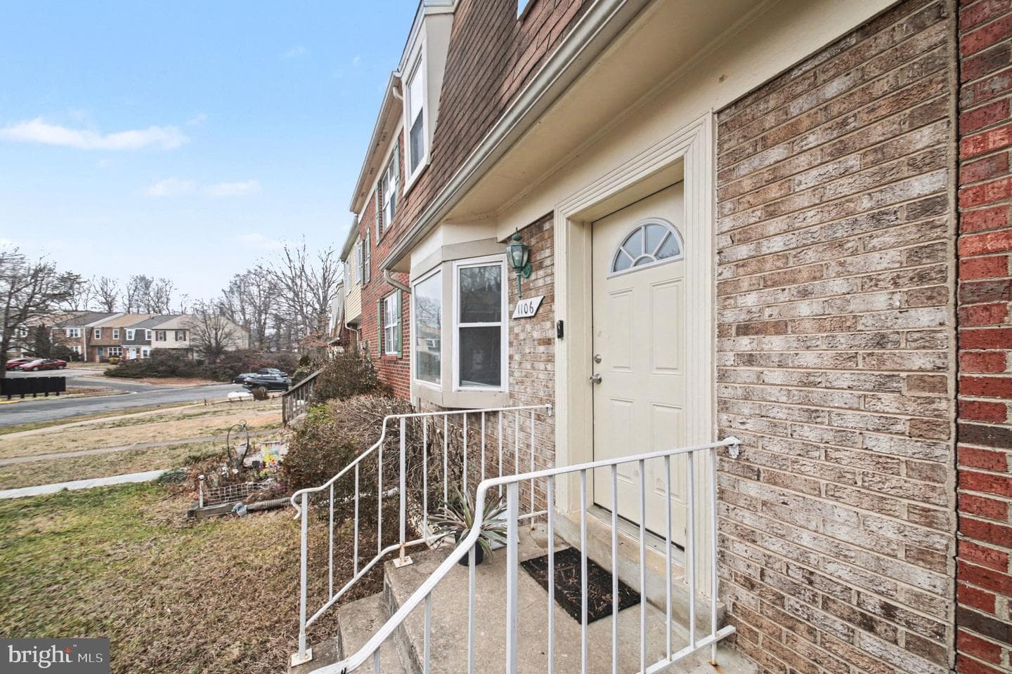 1106 Thomas Jefferson Place photo 4