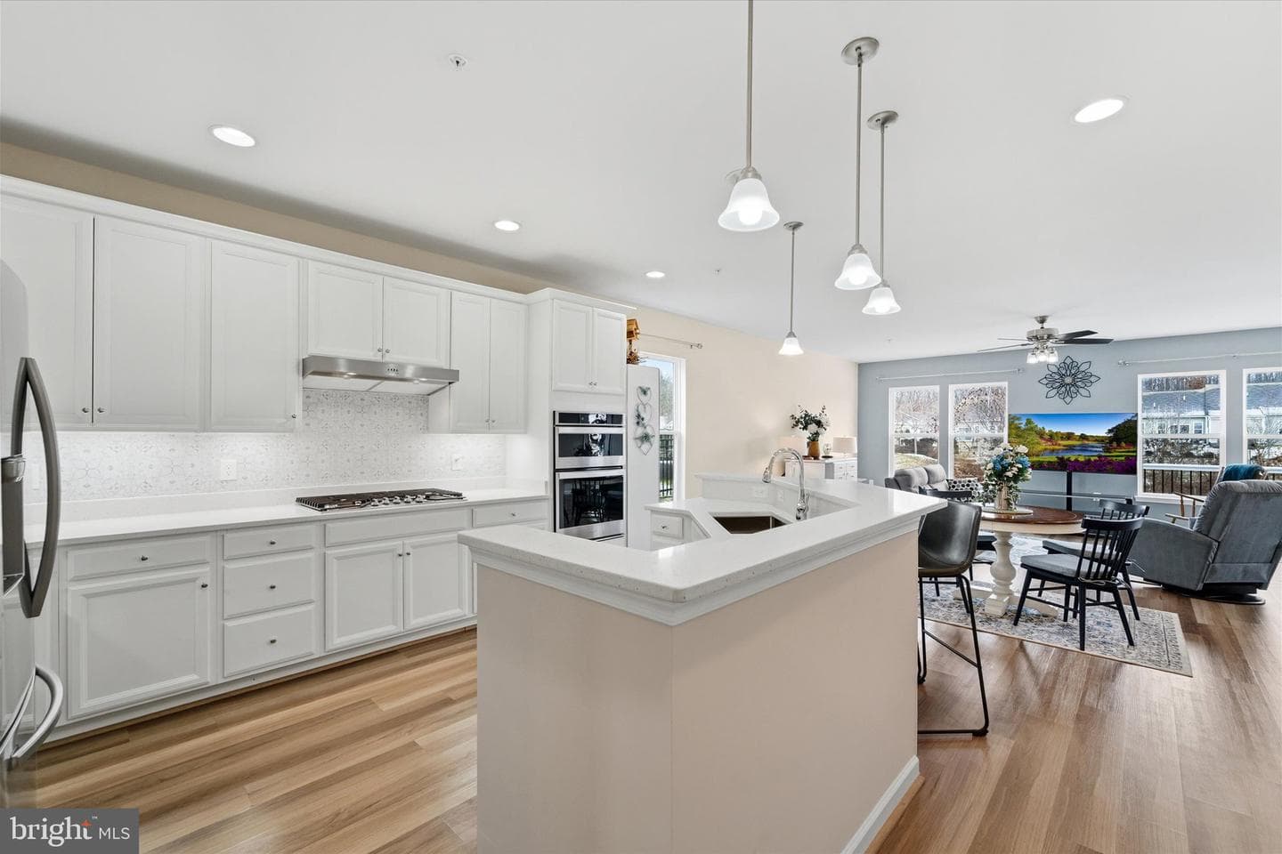 5904 Presk Drive photo 3