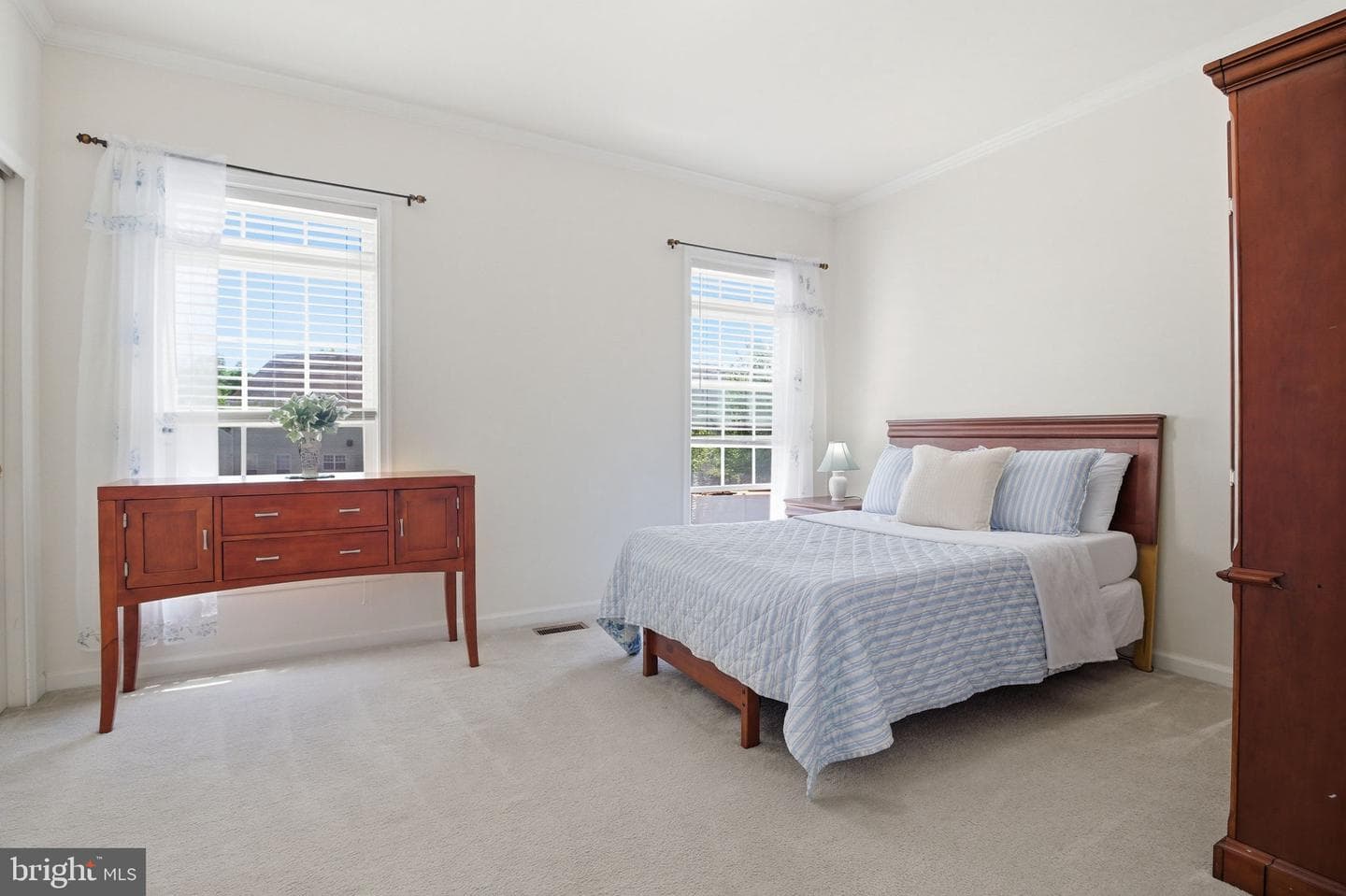 14 Saint Richards Court photo 35