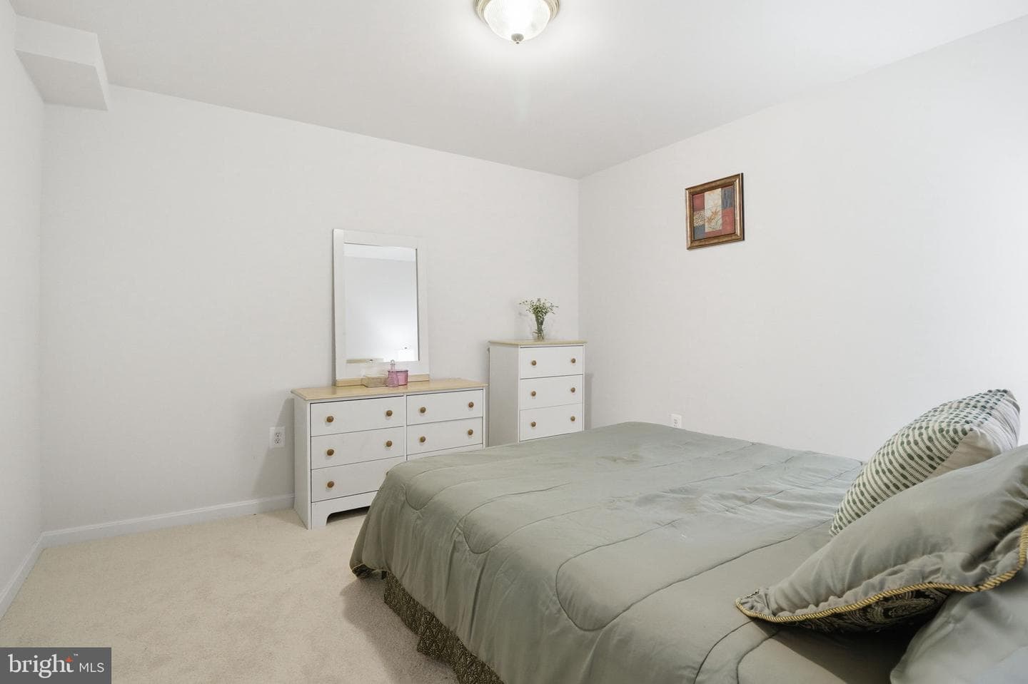 14 Saint Richards Court photo 38