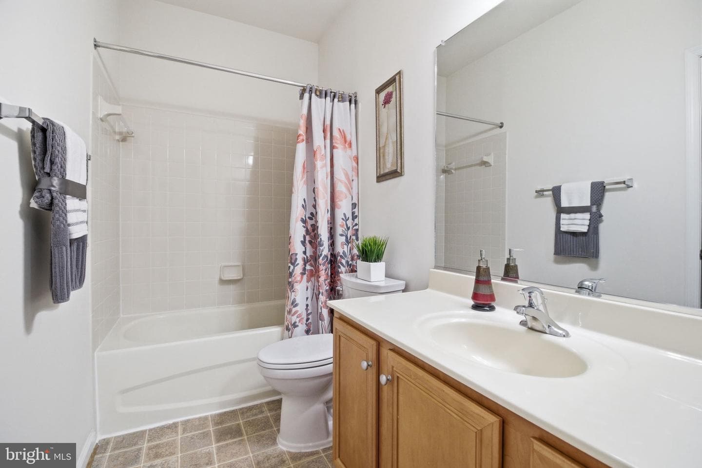 14 Saint Richards Court photo 42