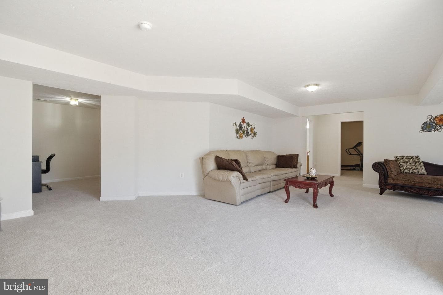 14 Saint Richards Court photo 48