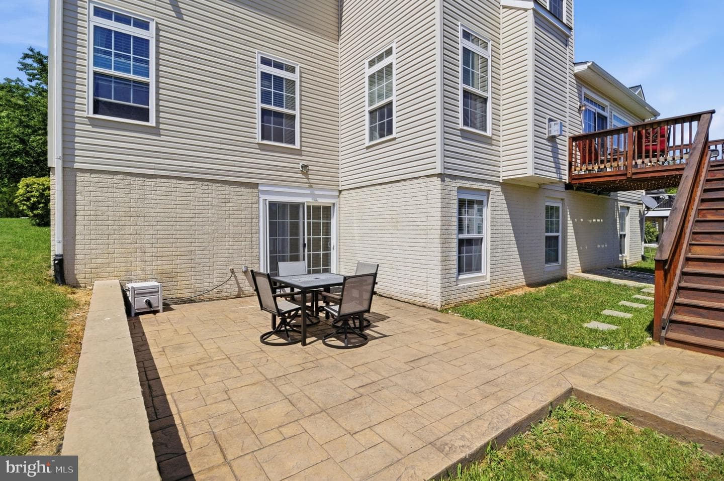 14 Saint Richards Court photo 51